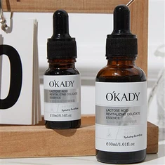 Essence de traitement du visage